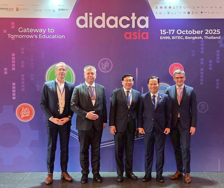 681015 Didacta intro